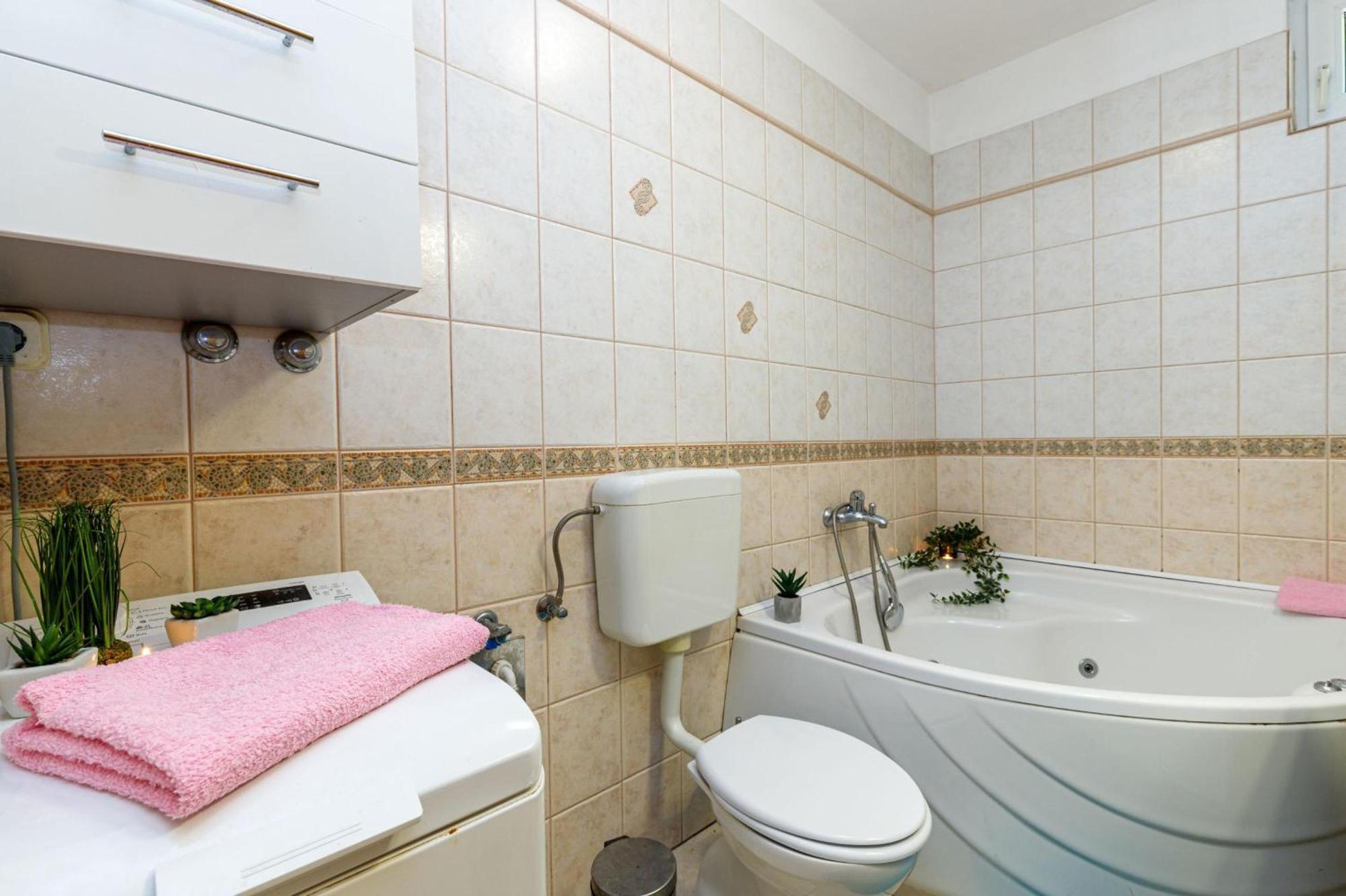 Seaview Apartment Tina Krk Island - Happy Rentals Krk Town Exteriör bild